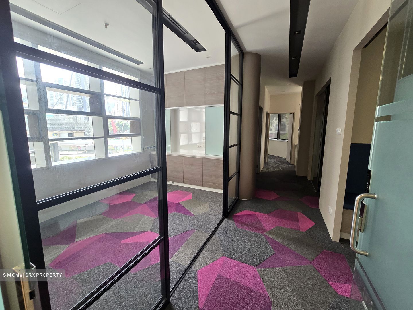 Concorde Shopping Centre (D3), Office #599906211